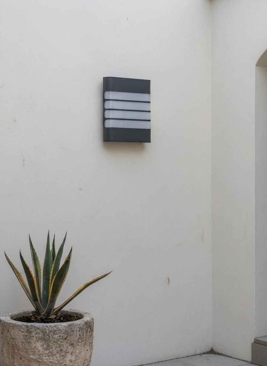 Lamella Zwart – Hitech Studio den un interior stilá