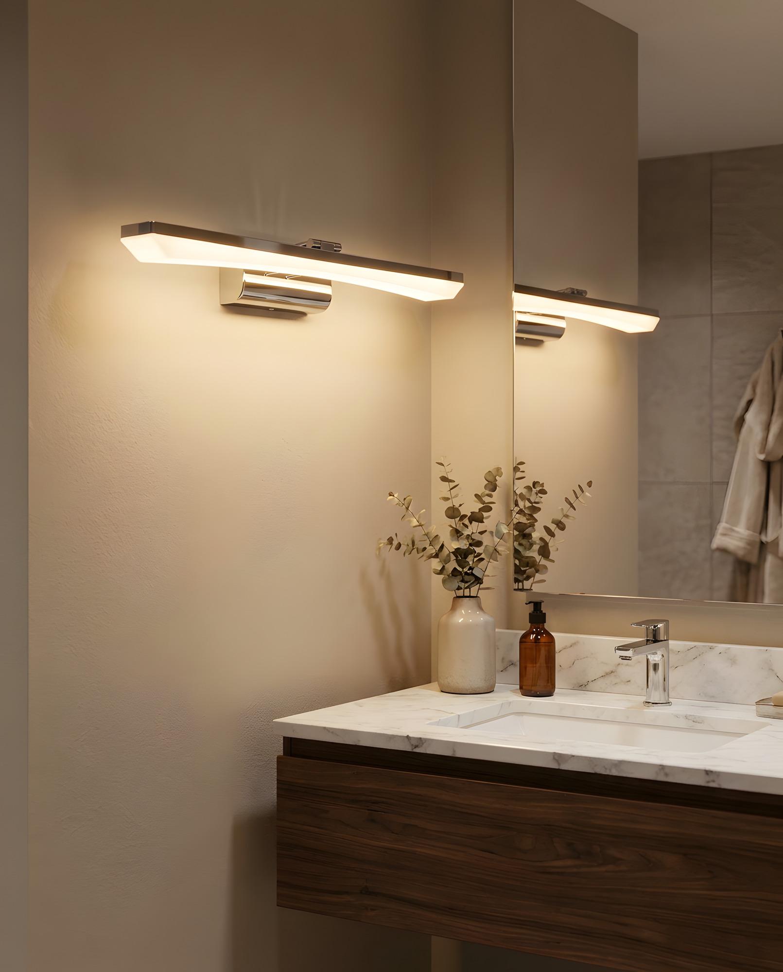 Aletta – Hitech Studio in a styled interior