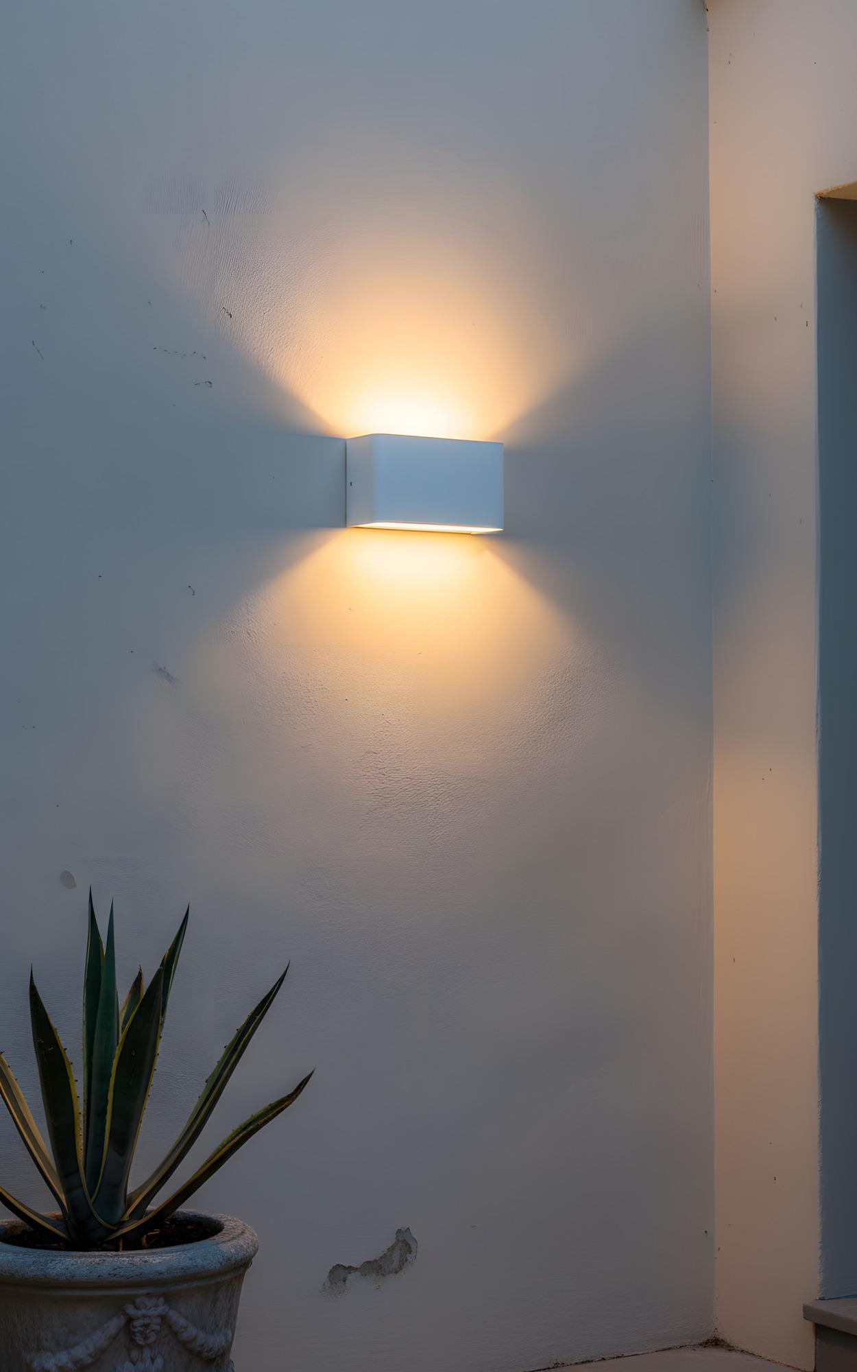 Velata Wit – Hitech Studio in a styled interior